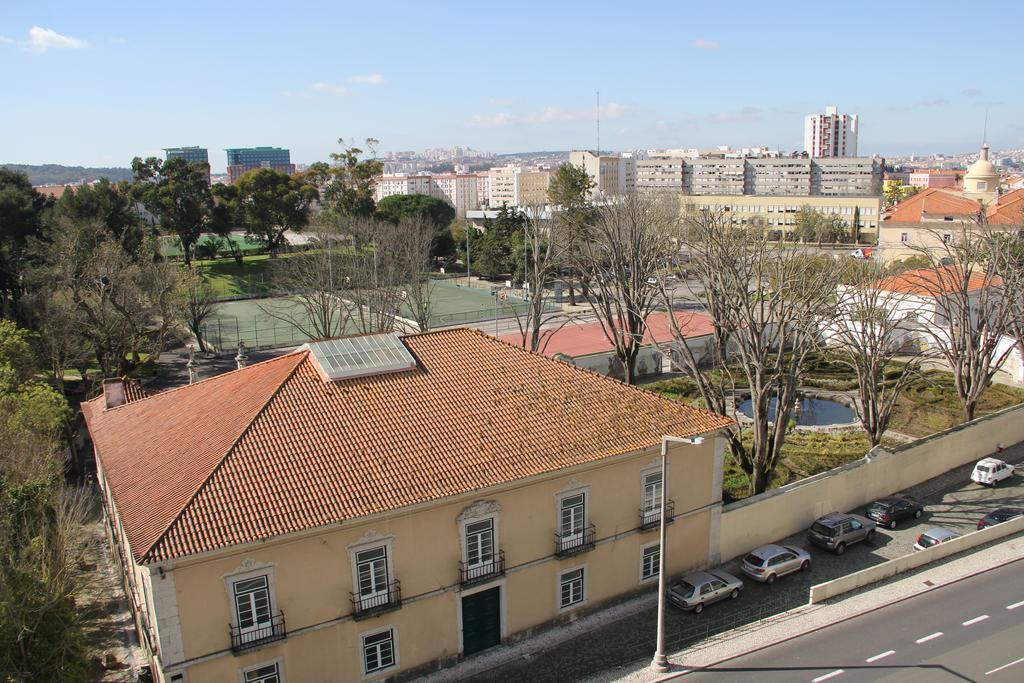 Beautiful View Close To Estadio Da Luz Lisbon Exterior photo